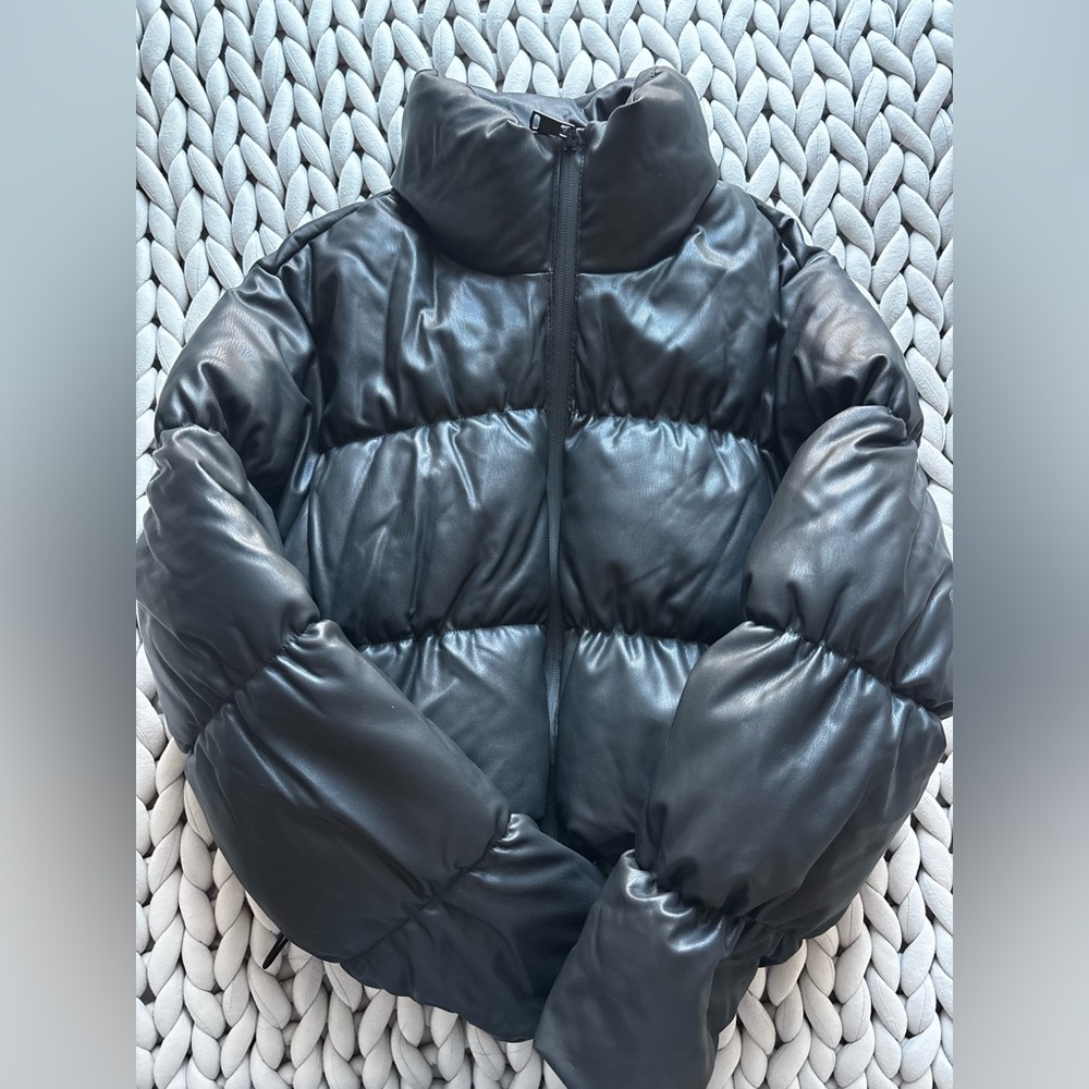 Ci Sono Cropped Black leather Jacket